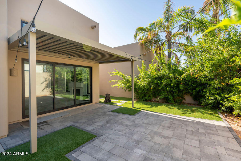 6711 E Camelback Road 61