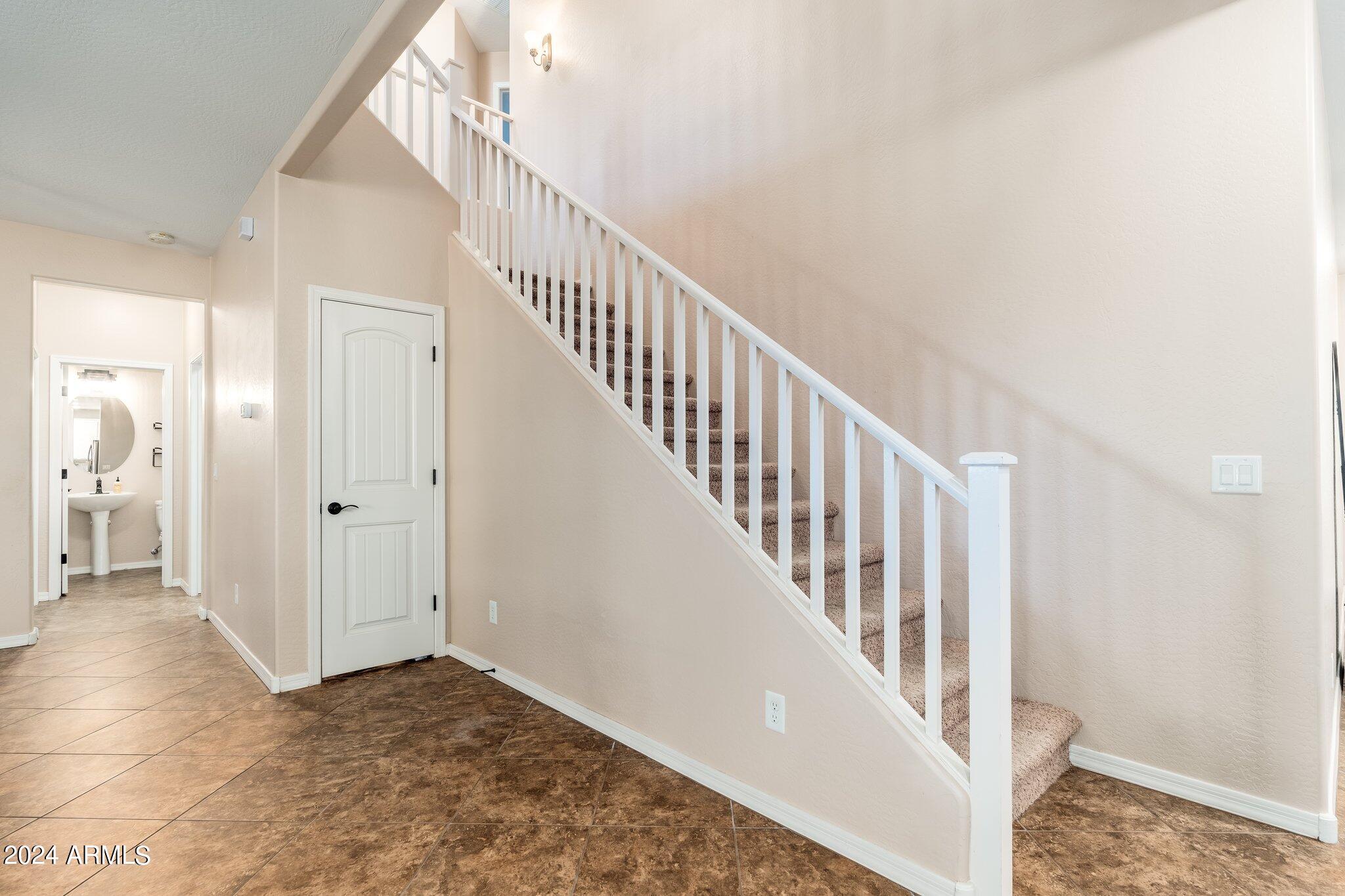 17961 W IVY Lane