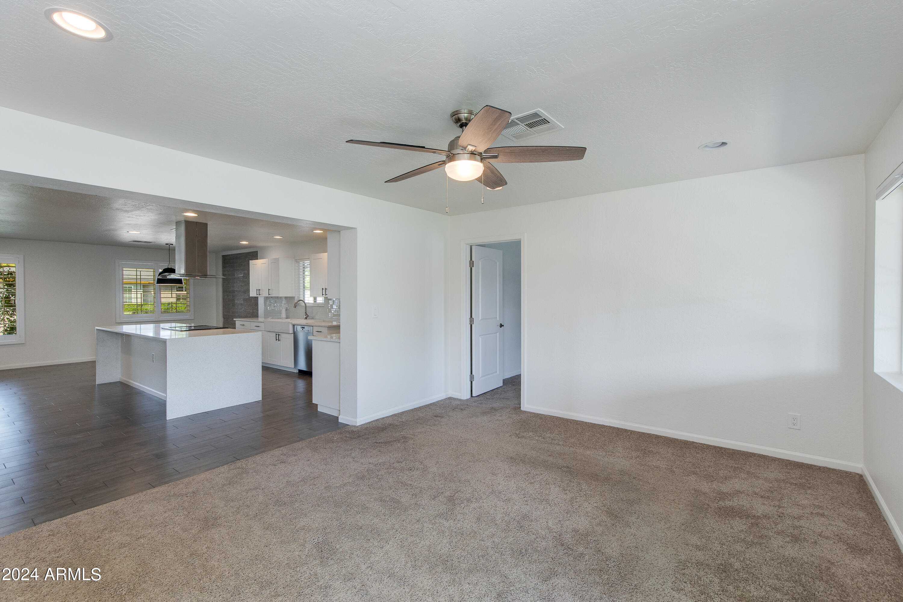 821 E CAVALIER Drive