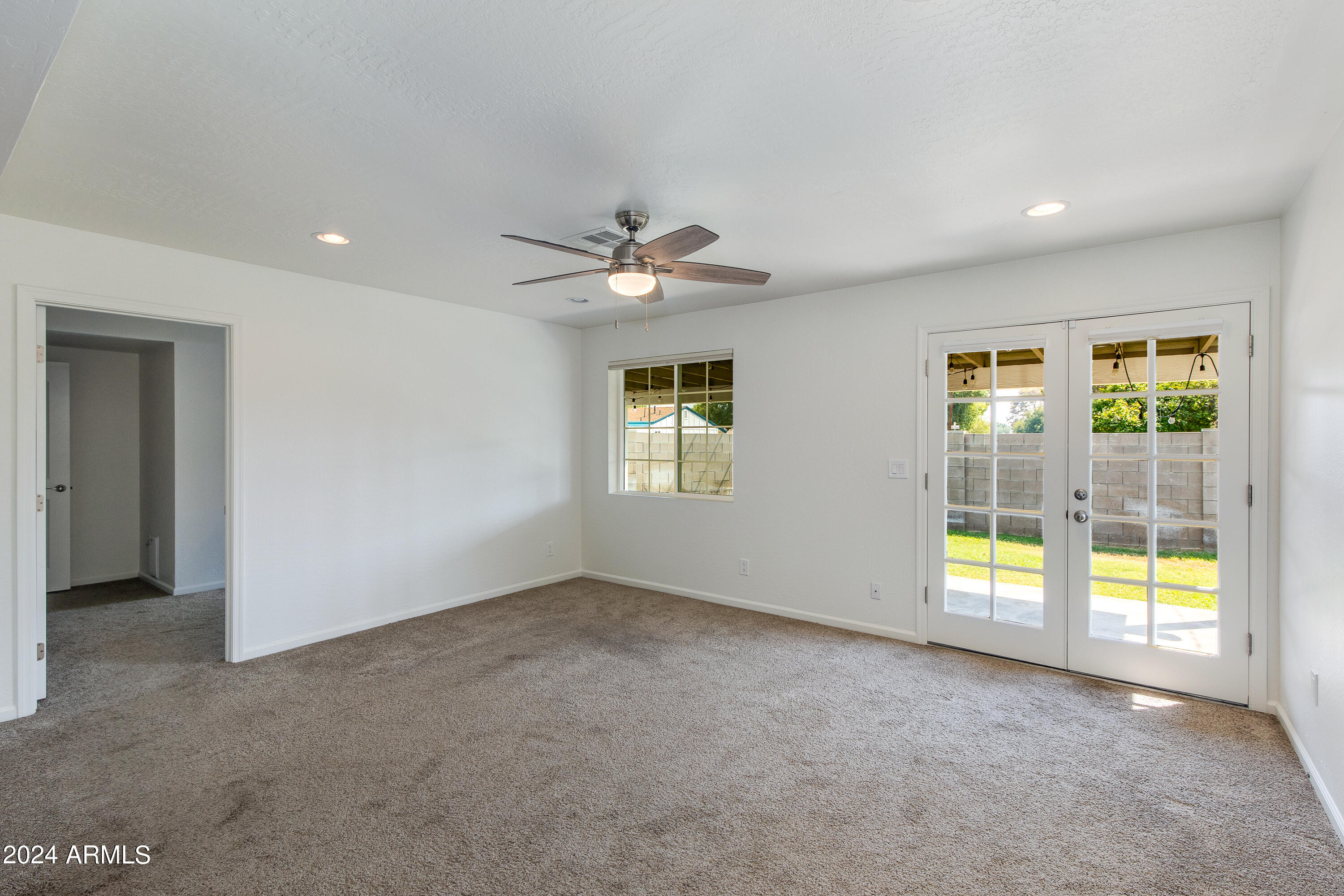 821 E CAVALIER Drive