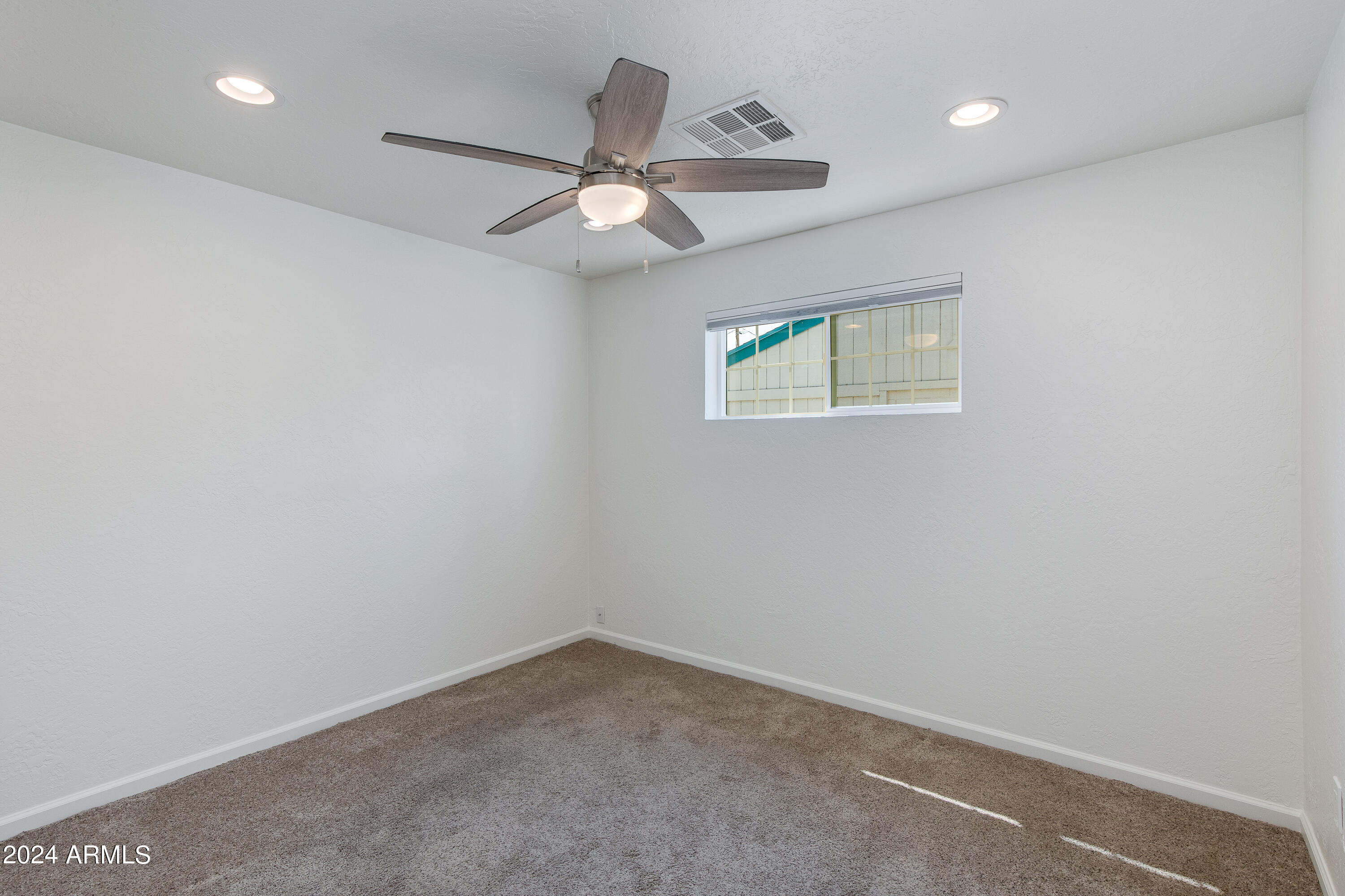 821 E CAVALIER Drive