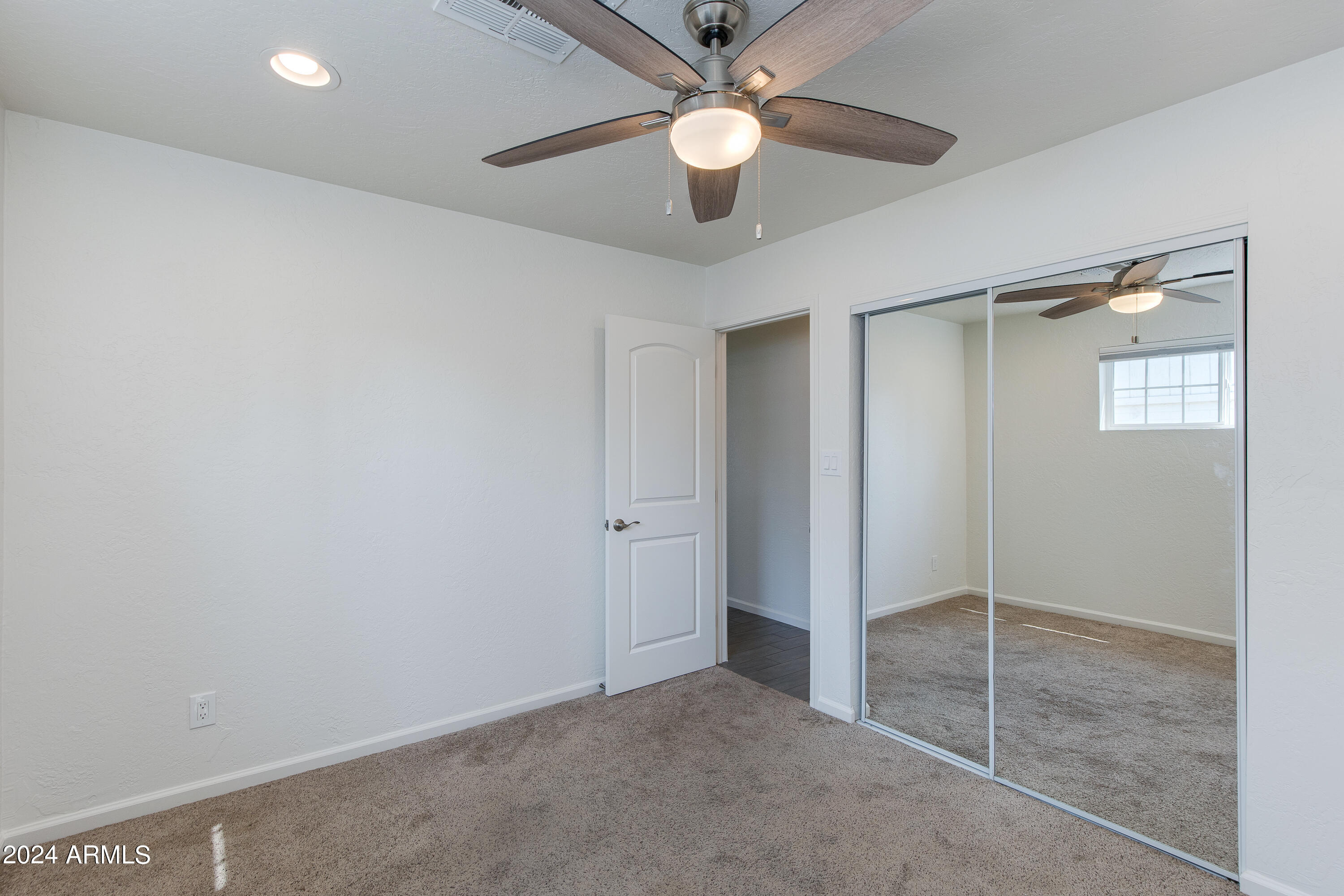 821 E CAVALIER Drive