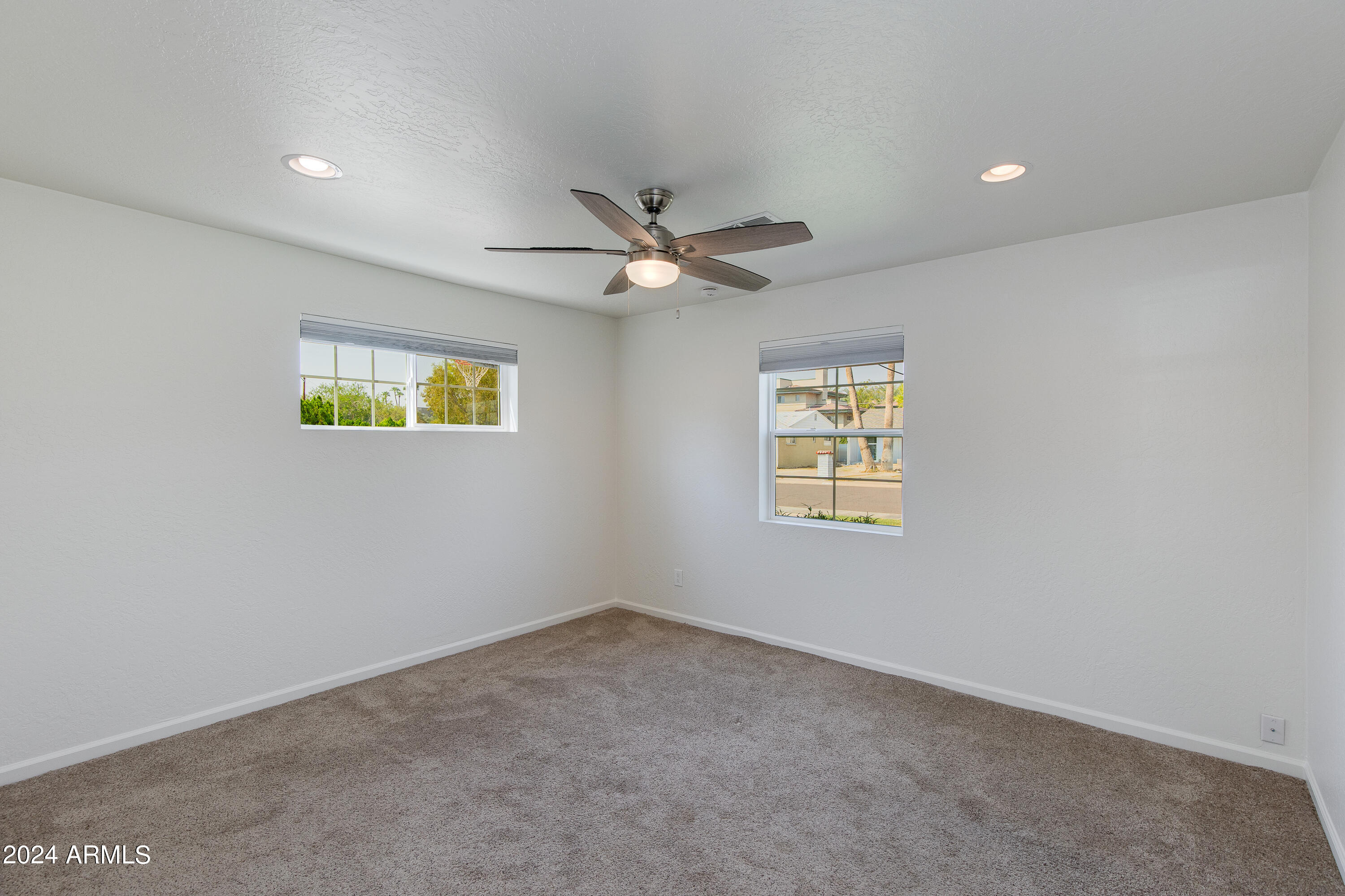 821 E CAVALIER Drive