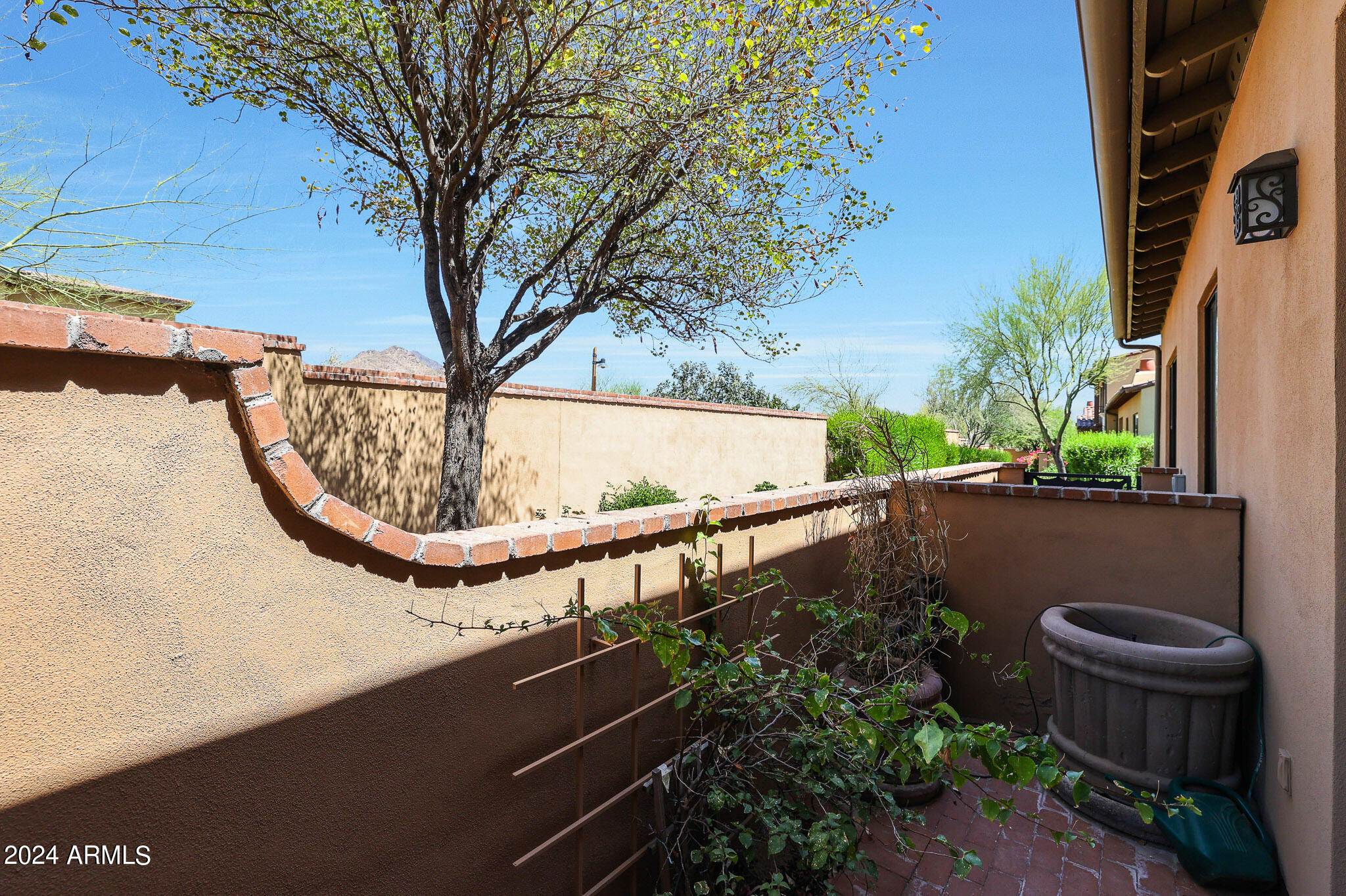 18650 N THOMPSON PEAK Parkway, 1040