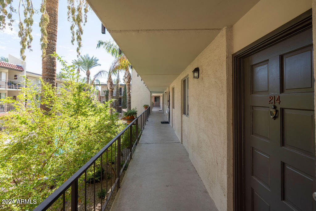 4727 E LAFAYETTE Boulevard 214