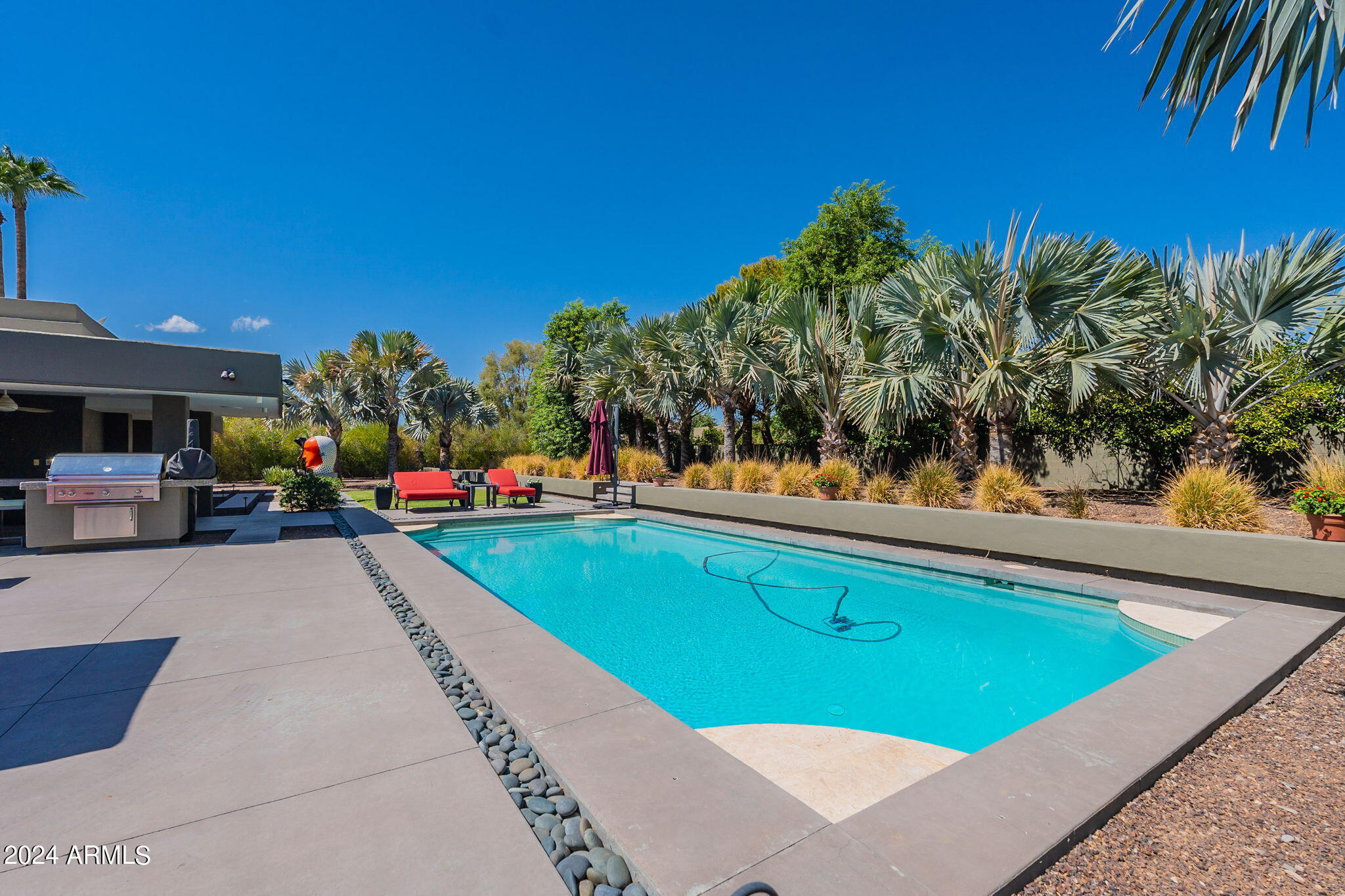 4900 E MOUNTAIN VIEW Road