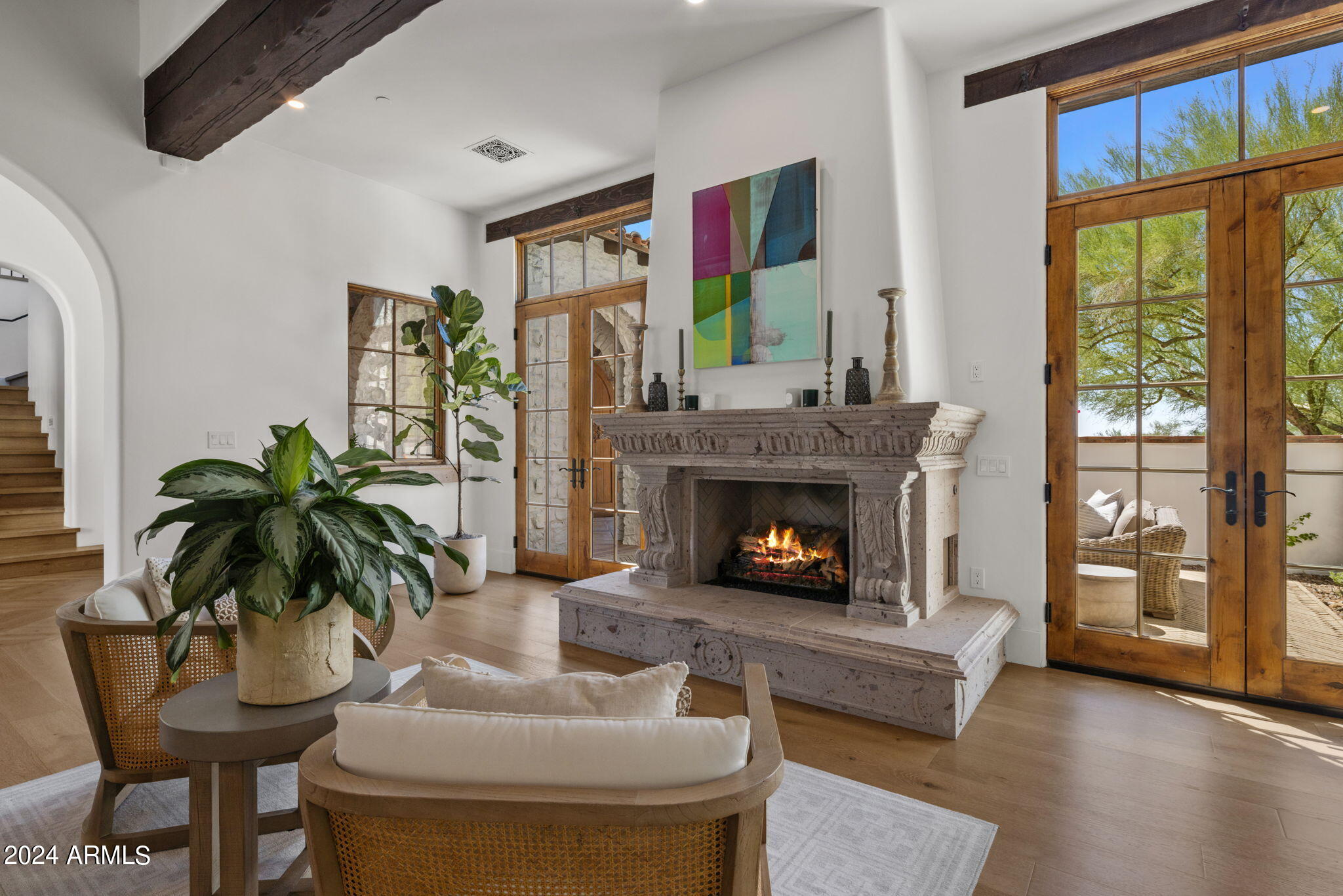 5201 N Saddle Rock Drive