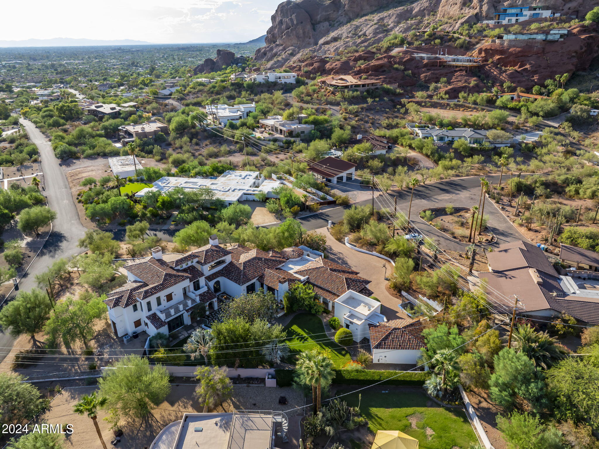 5201 N Saddle Rock Drive
