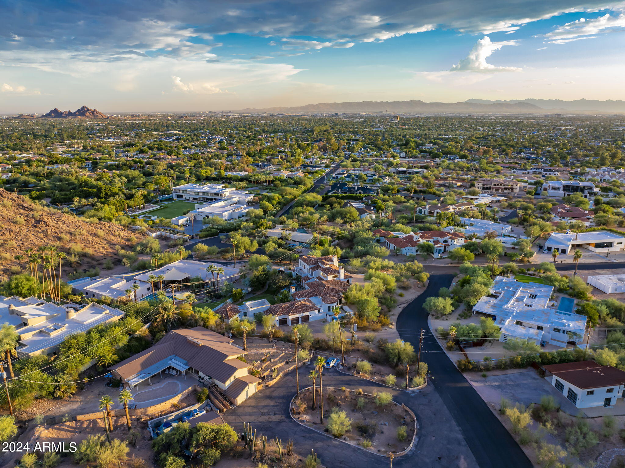 5201 N Saddle Rock Drive