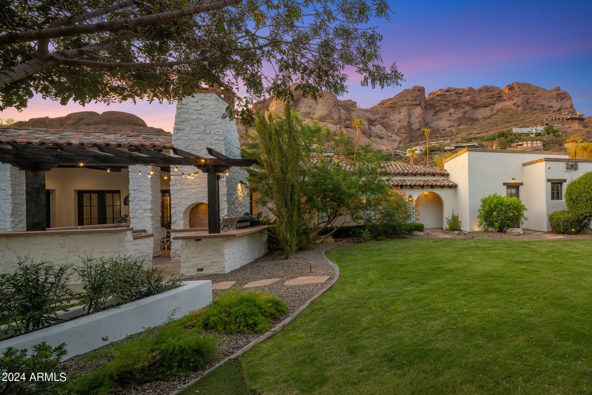 5201 N Saddle Rock Drive