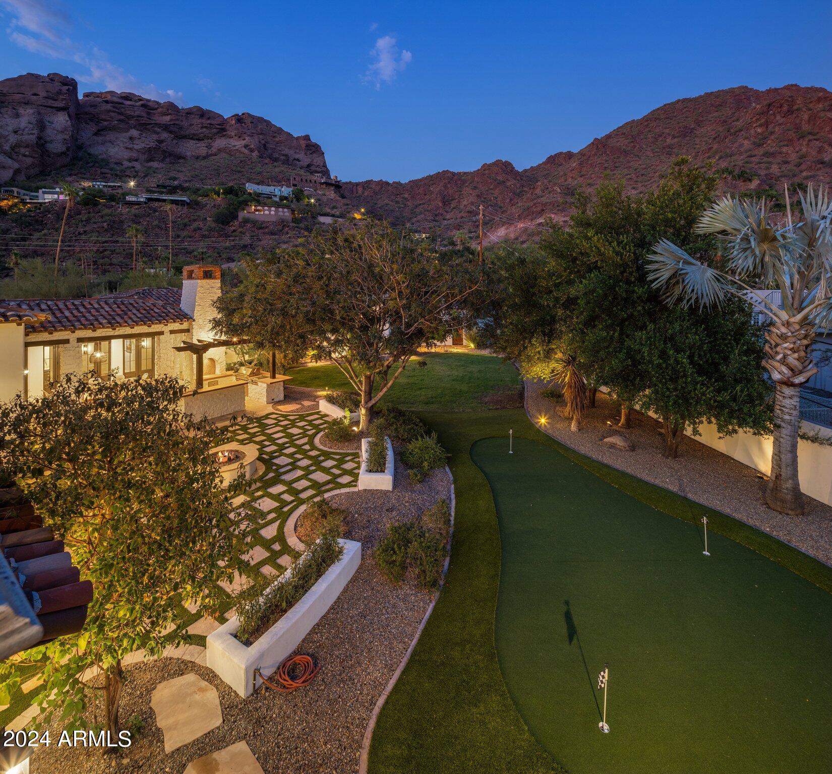 5201 N Saddle Rock Drive