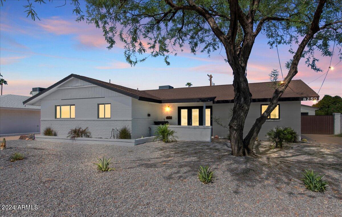 8250 E RANCHO VISTA Drive