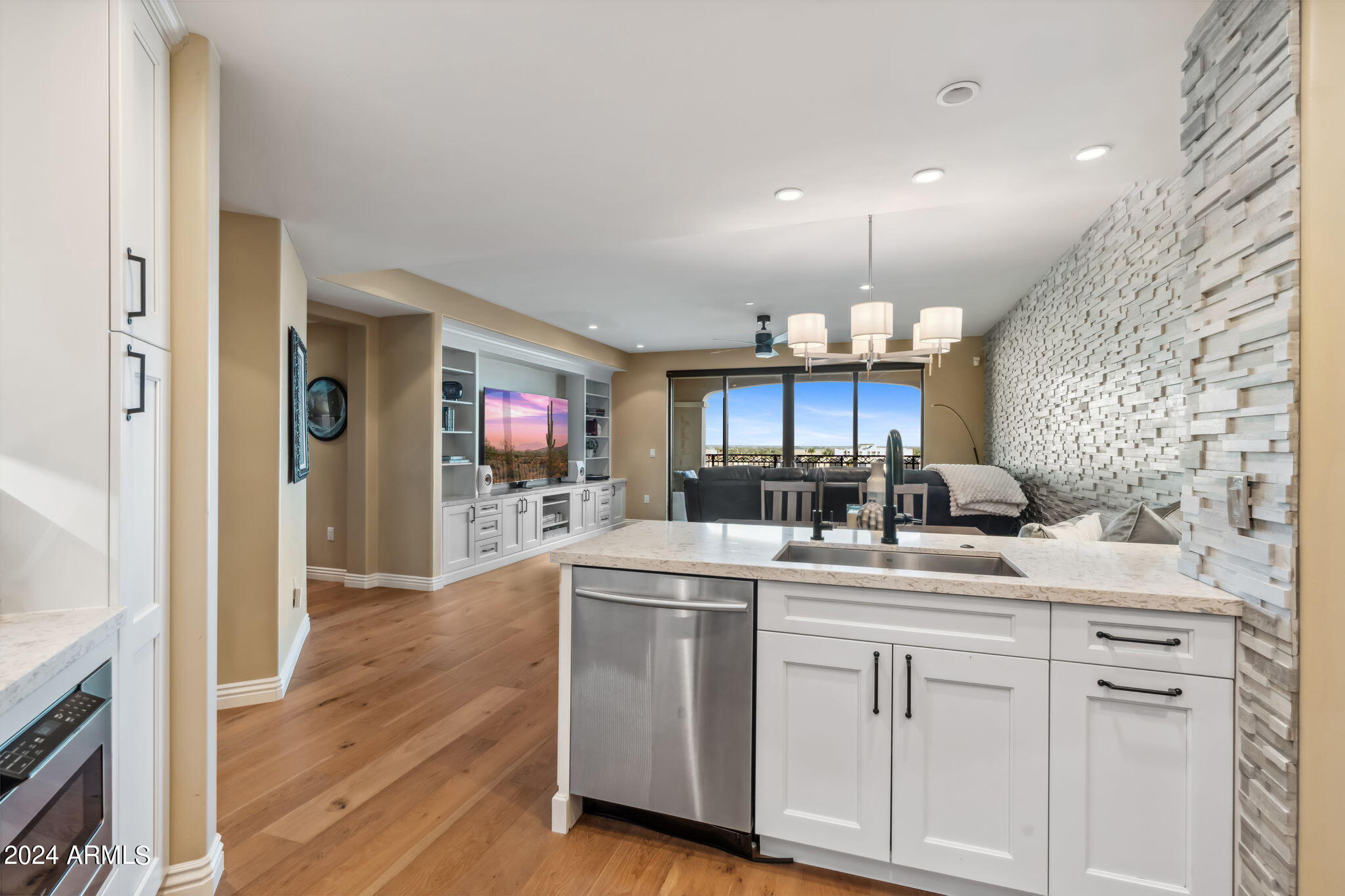7175 E CAMELBACK Road 607