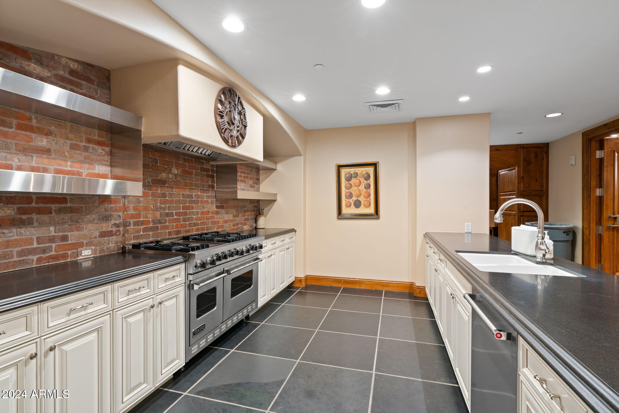 7175 E CAMELBACK Road 607