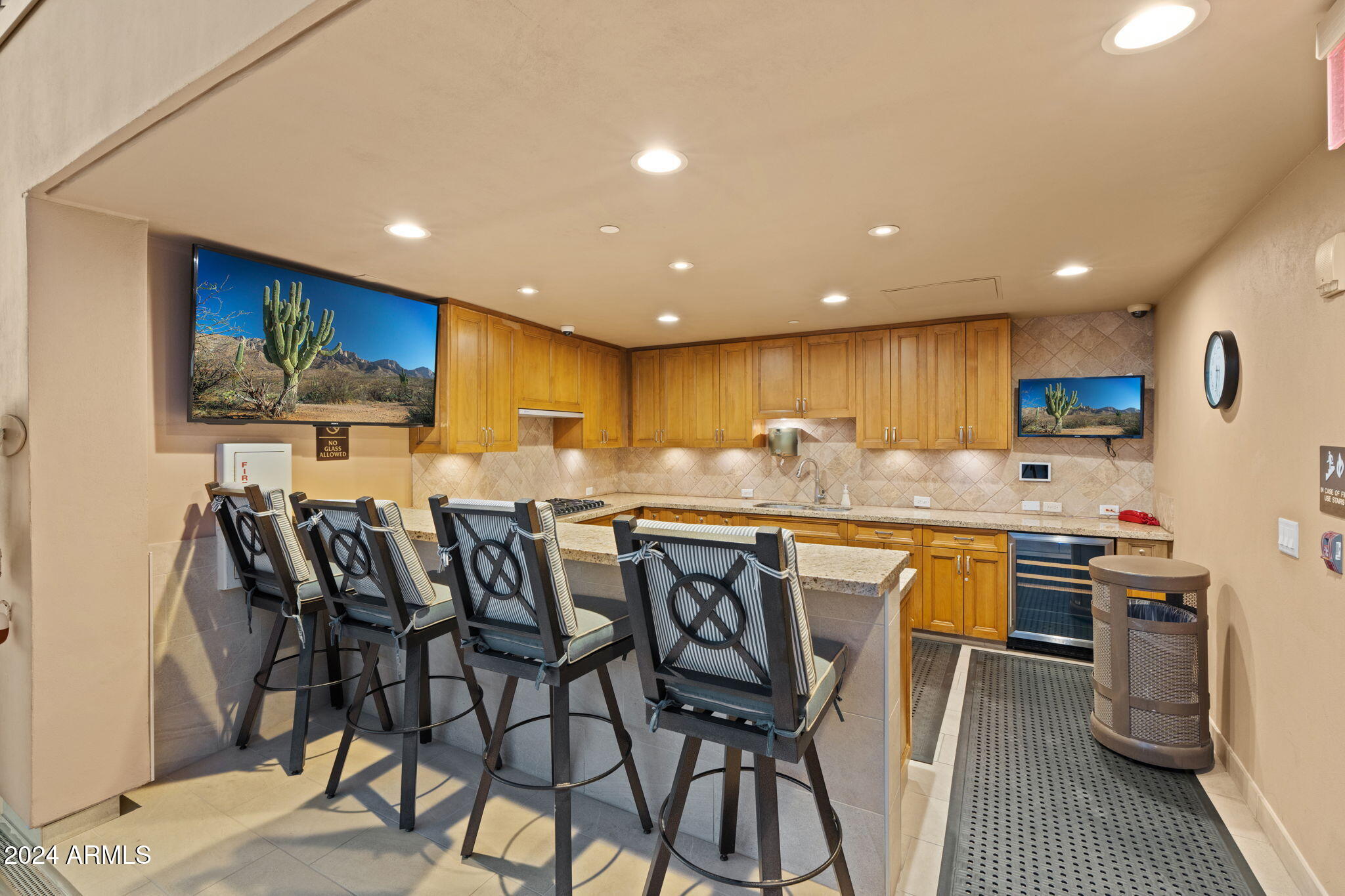 7175 E CAMELBACK Road 607