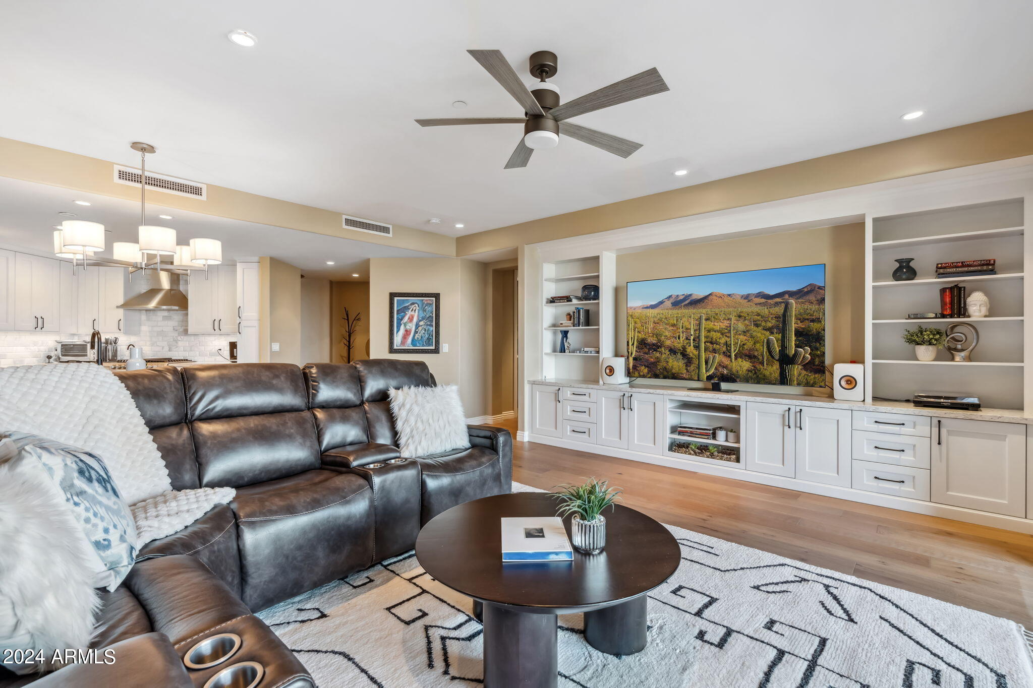 7175 E CAMELBACK Road 607