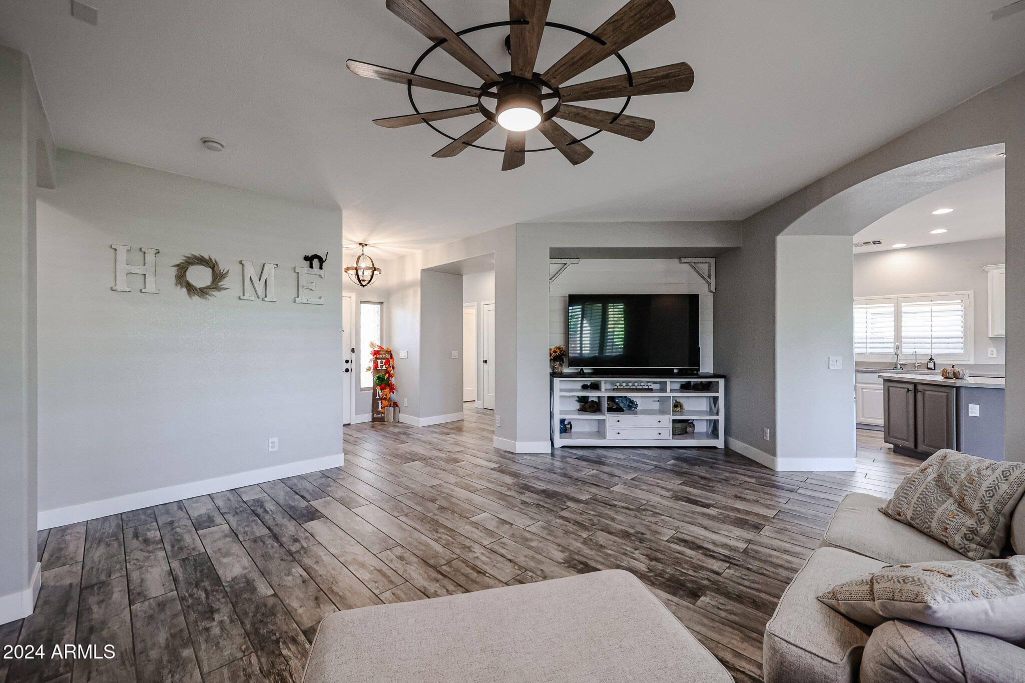 18986 E Kingbird Drive