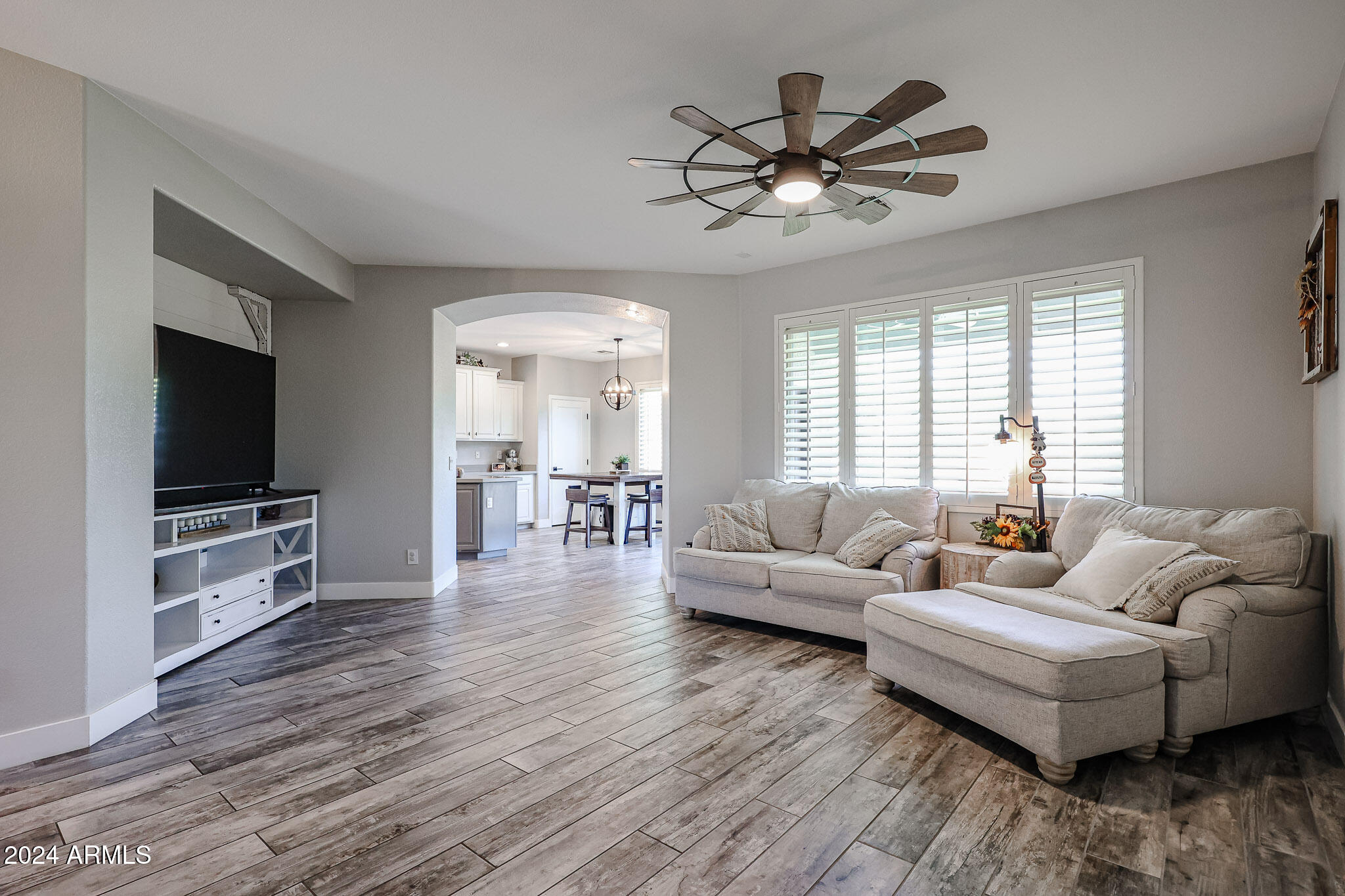 18986 E Kingbird Drive