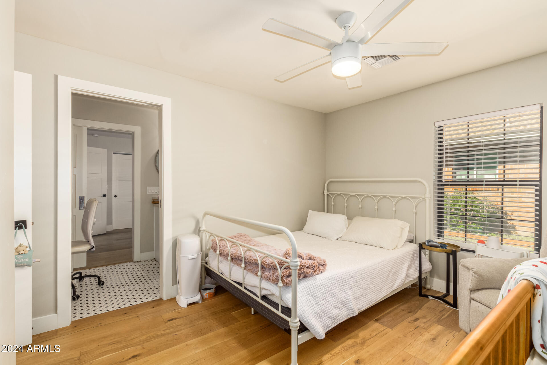 3410 N 45TH Place