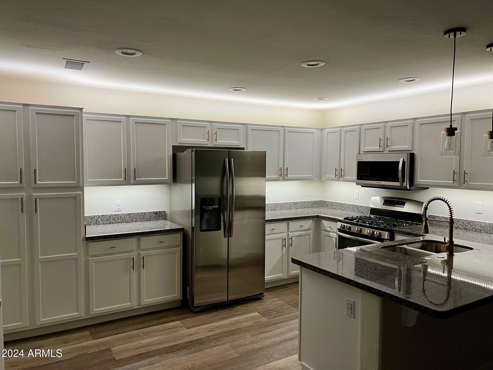 4939 E ROBERTA Drive