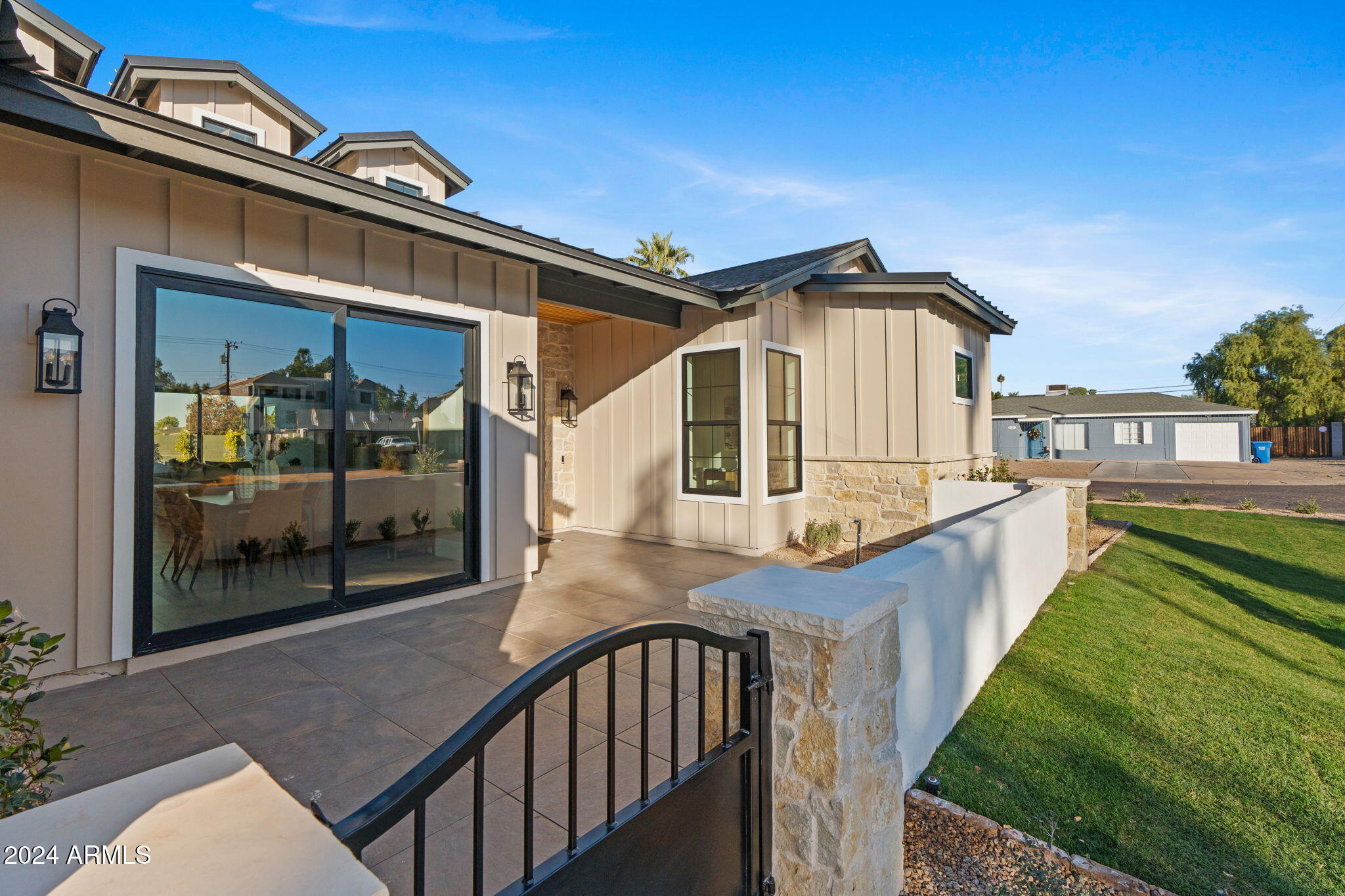 4132 N 44TH Place