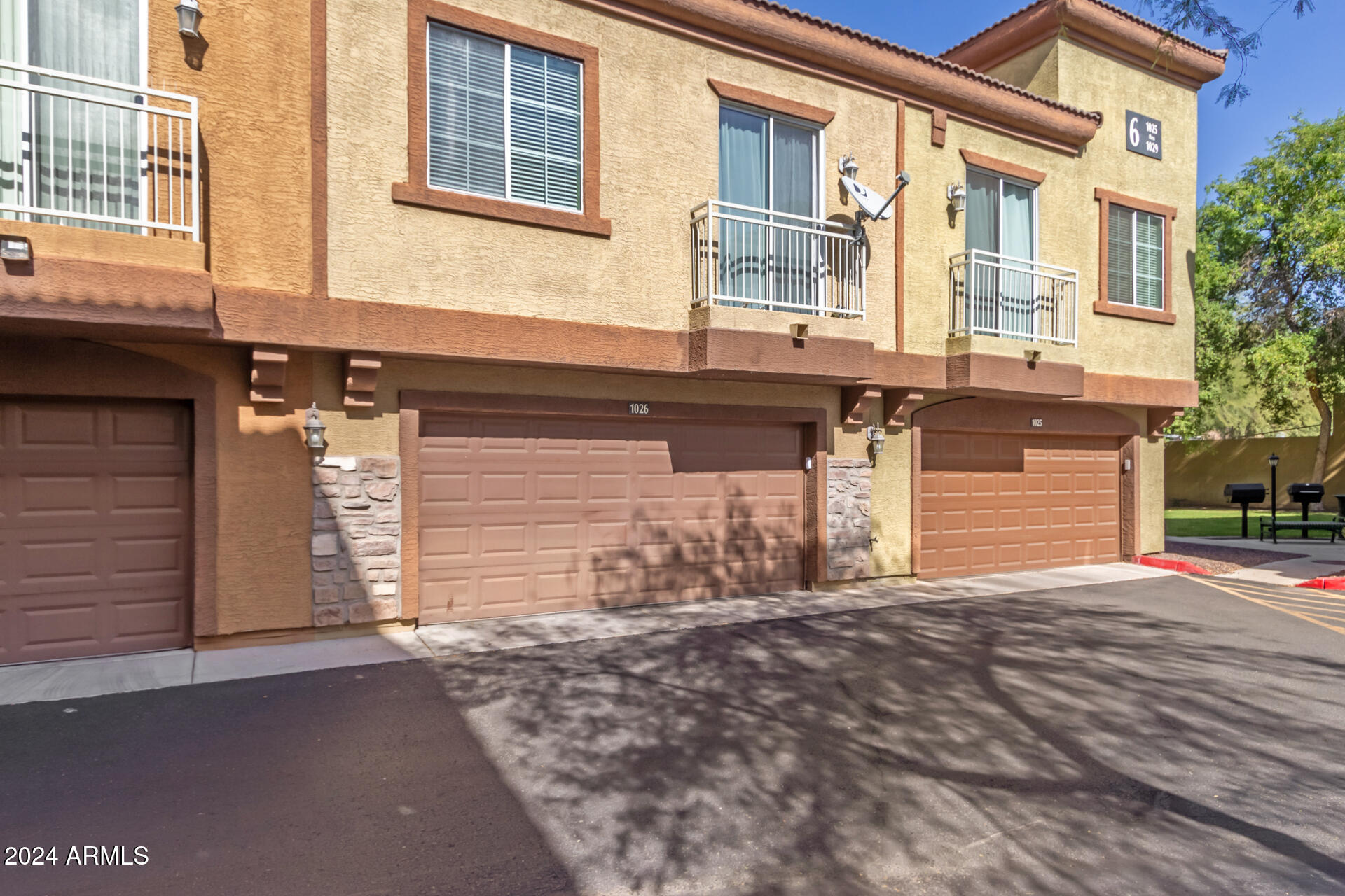 1920 E BELL Road, 1026