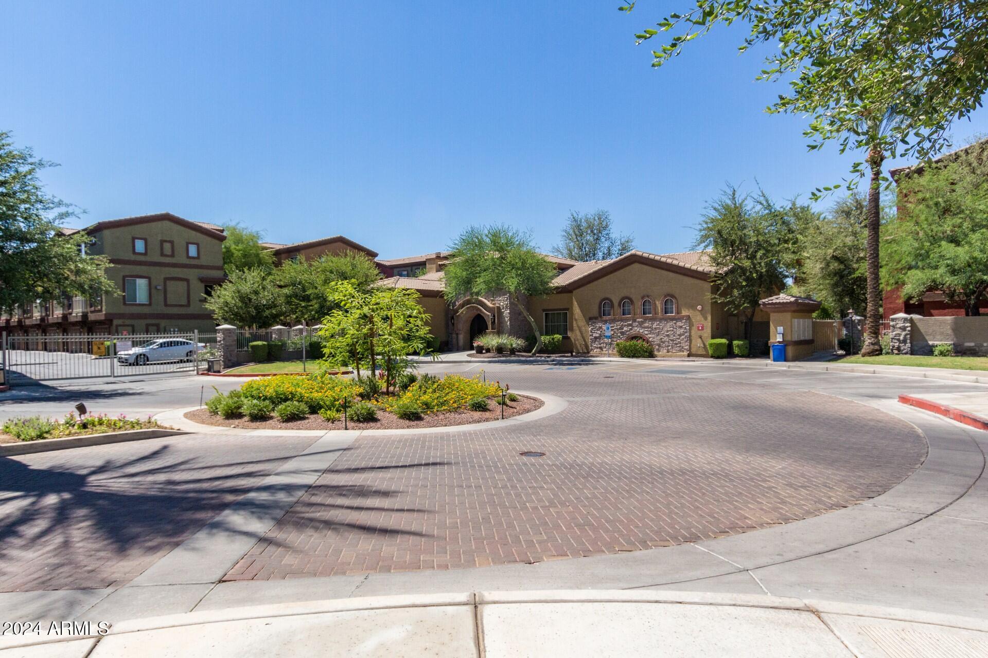 1920 E BELL Road, 1026