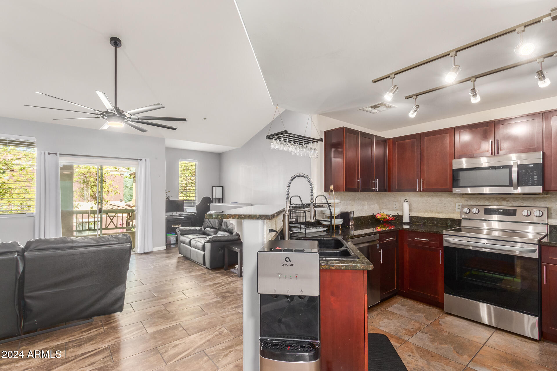 1920 E BELL Road, 1026