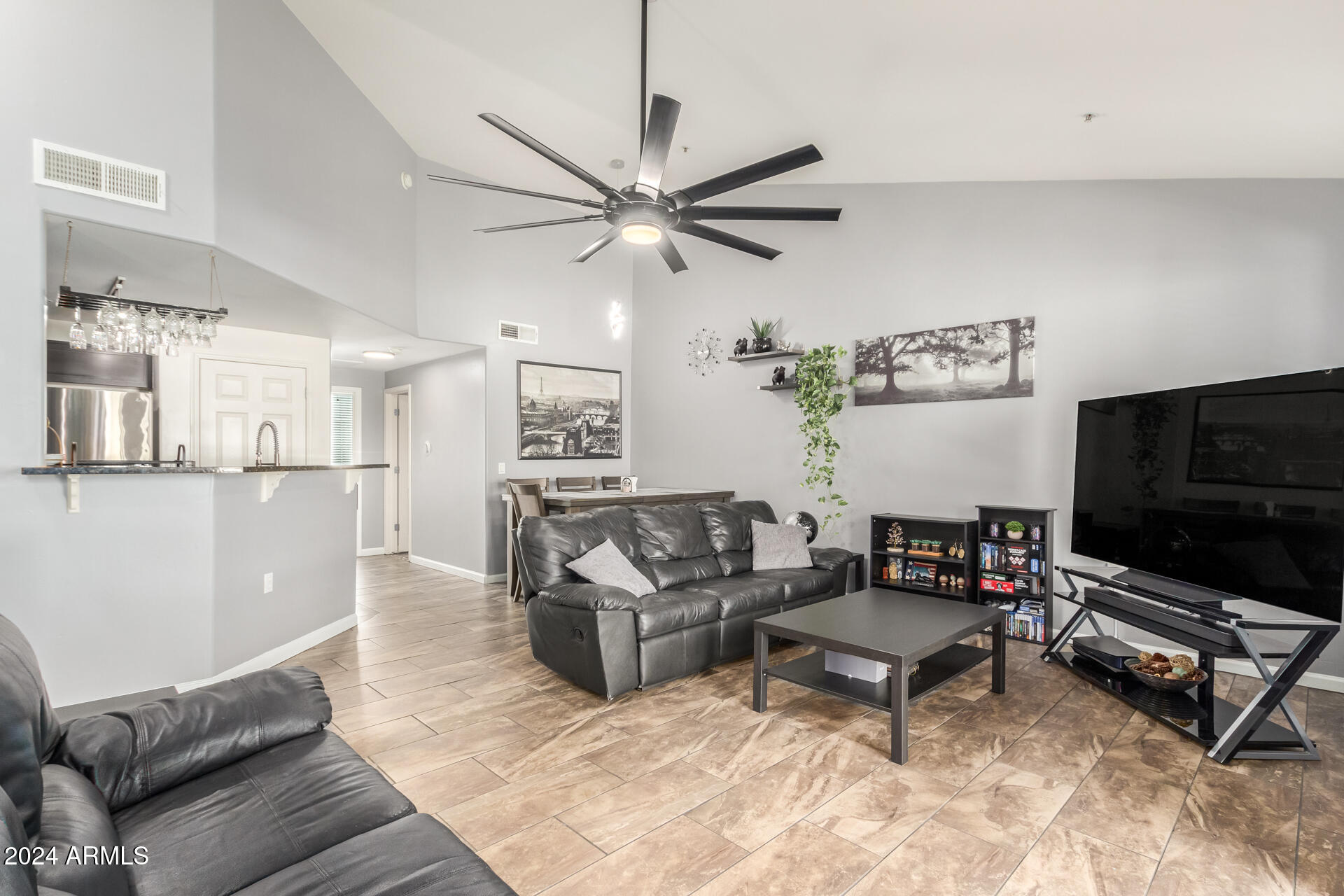 1920 E BELL Road, 1026