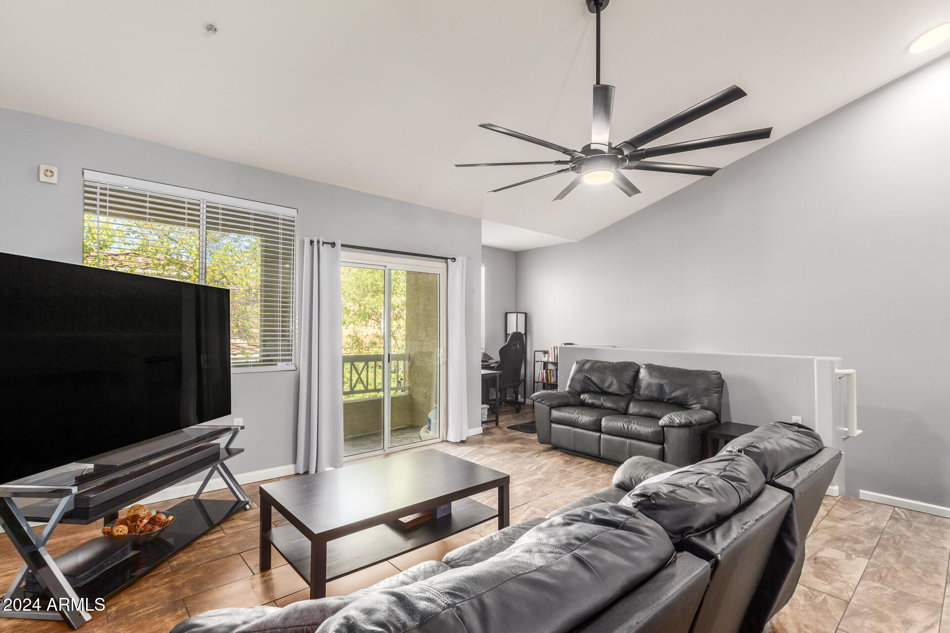 1920 E BELL Road, 1026