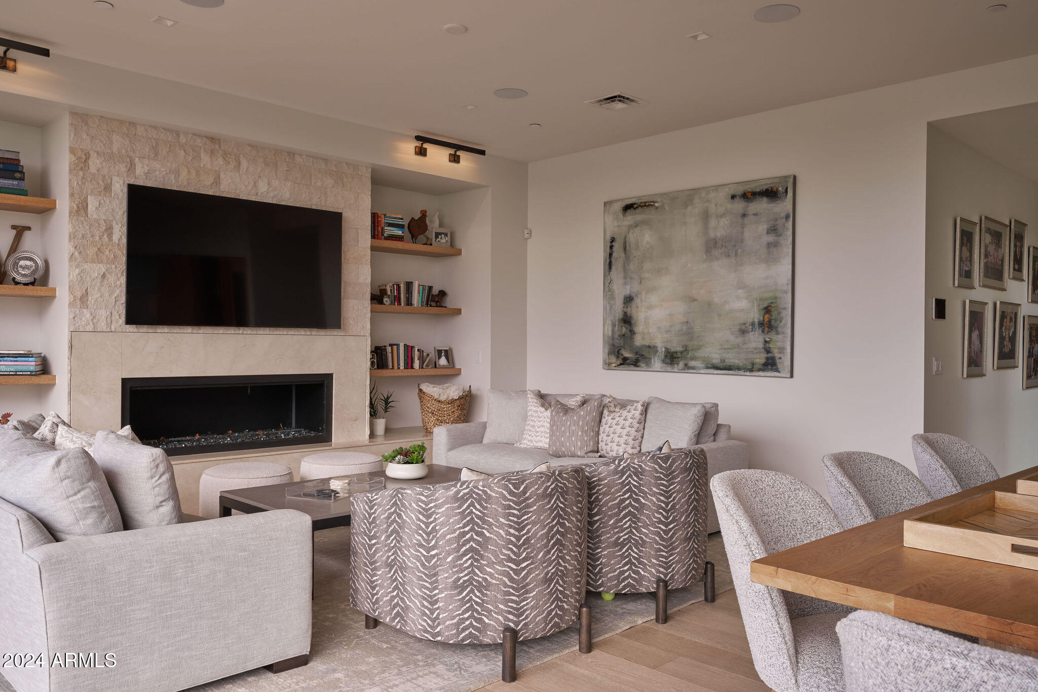 6321 E PHOENICIAN Boulevard 14