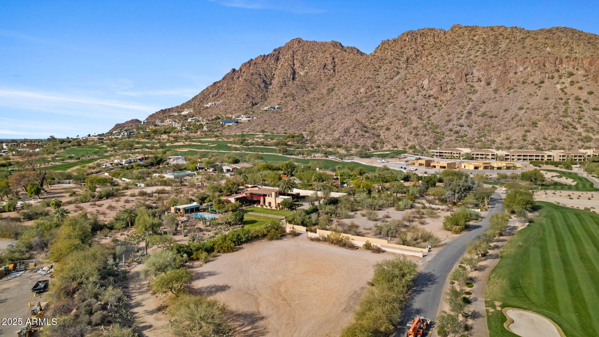 5923 E HELEN #2 Avenue -