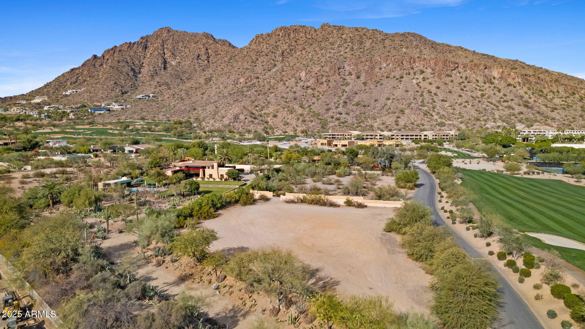 5923 E HELEN #2 Avenue -