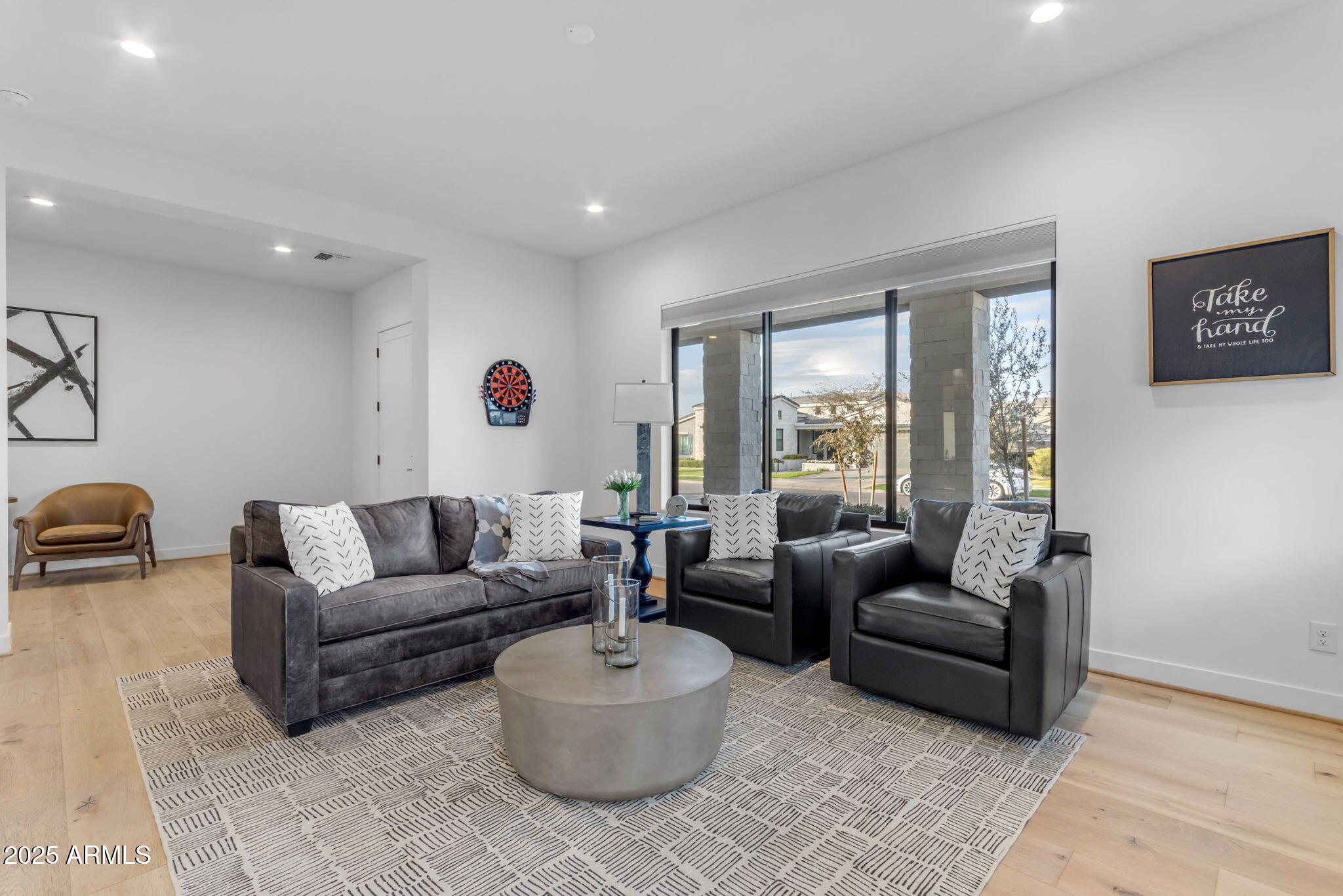 3901 E SAGEBRUSH Street
