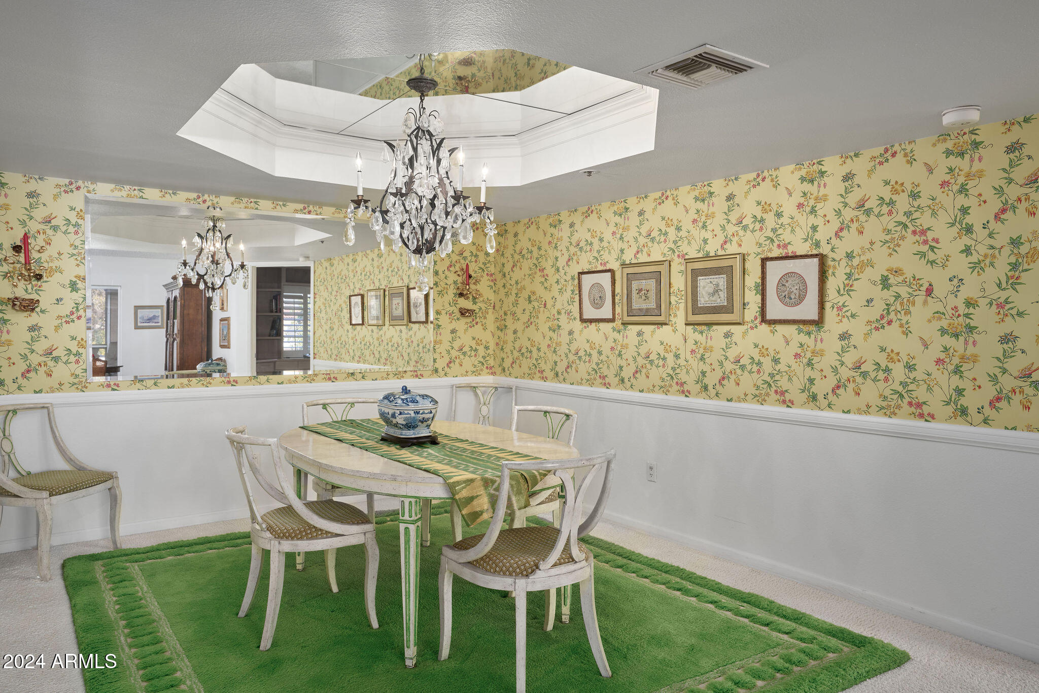 7870 E Camelback Road, 204