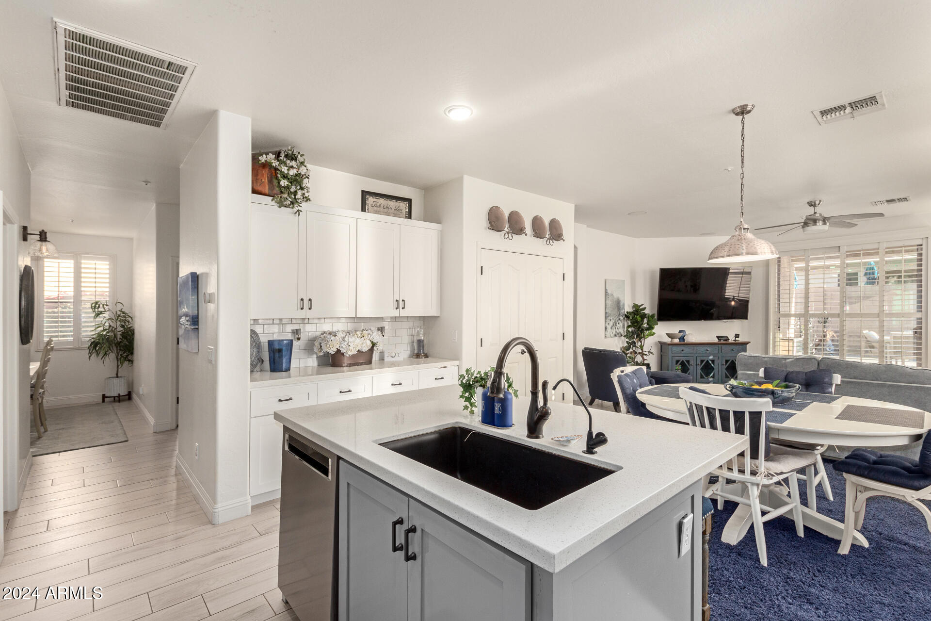 7093 W ANDREW Lane