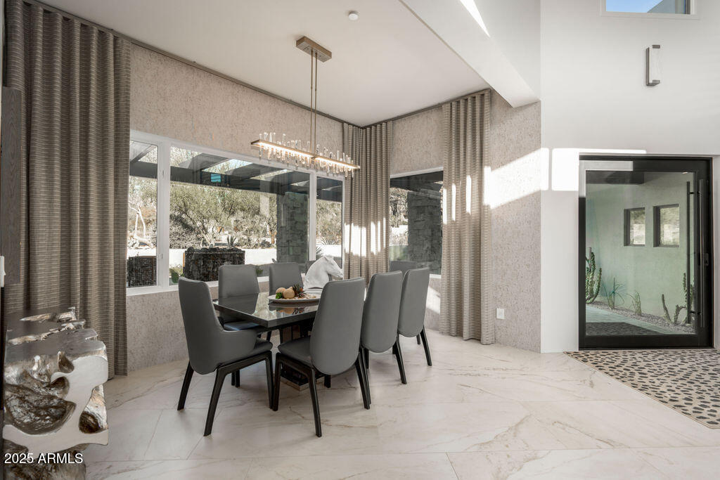 10040 E HAPPY VALLEY Road, 446