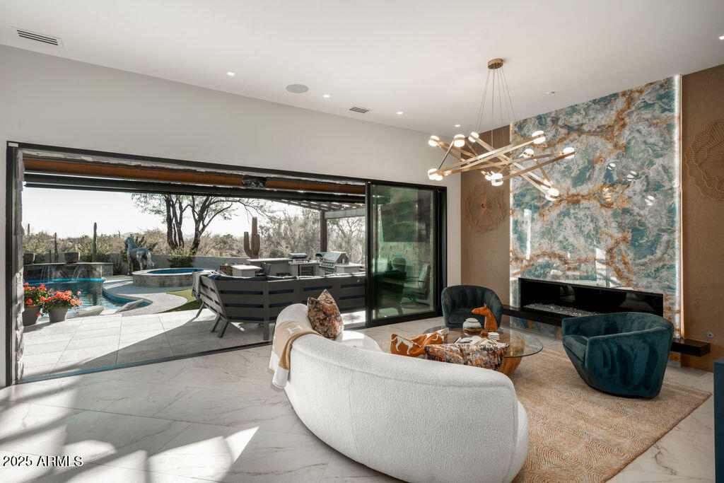 10040 E HAPPY VALLEY Road, 446
