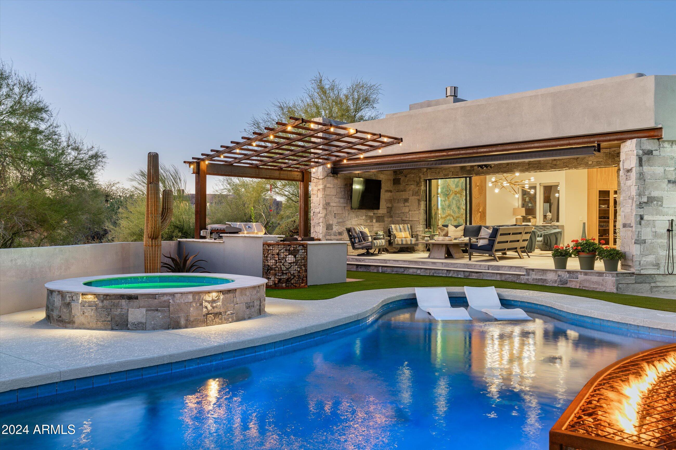 10040 E HAPPY VALLEY Road, 446