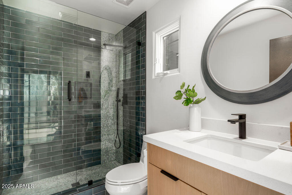10040 E HAPPY VALLEY Road, 446