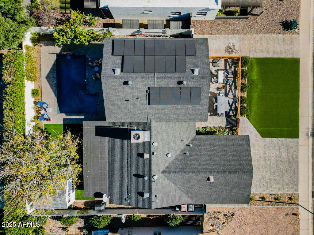 8126 E JACKRABBIT Road