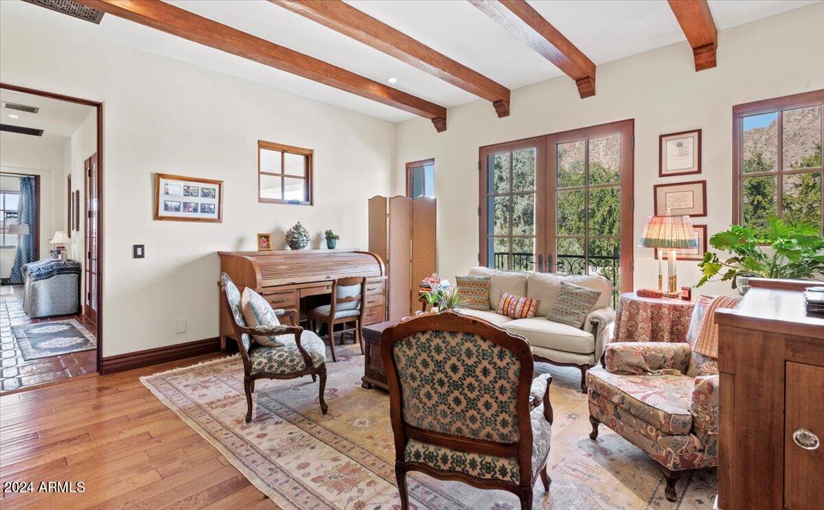 4417 N Camino Allenada
