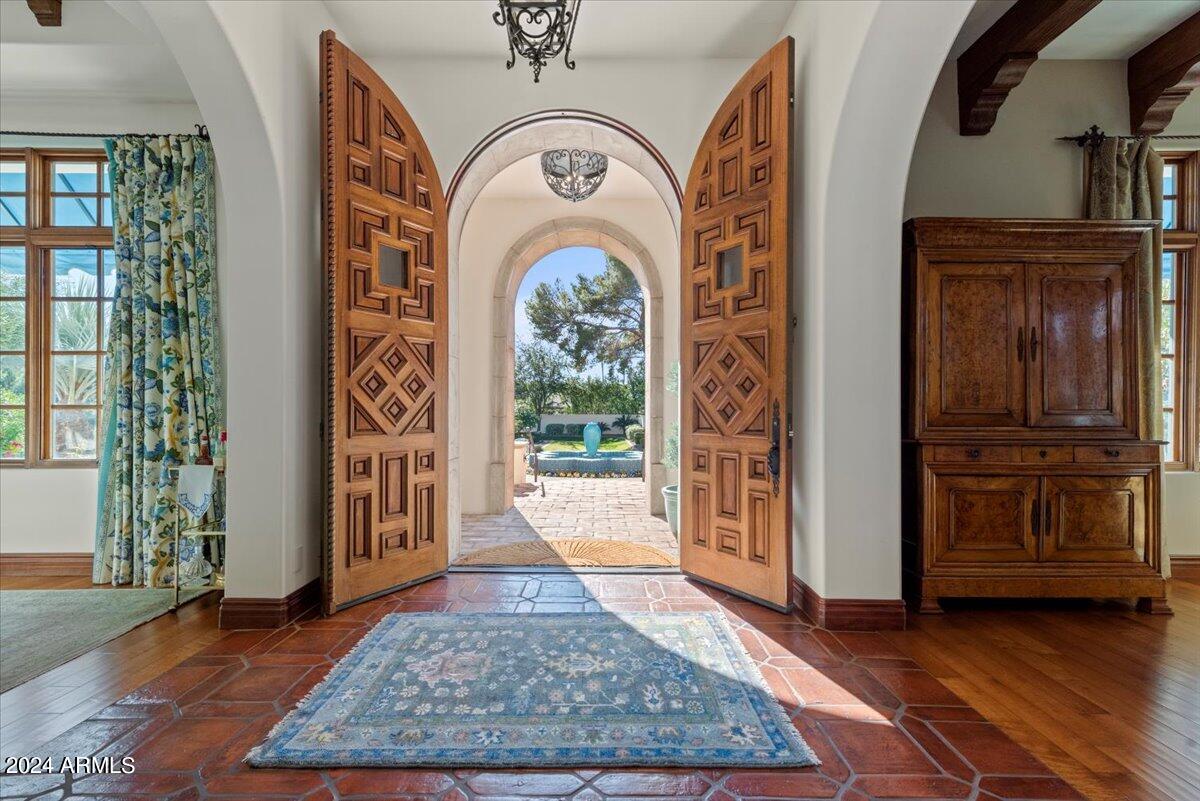 4417 N Camino Allenada