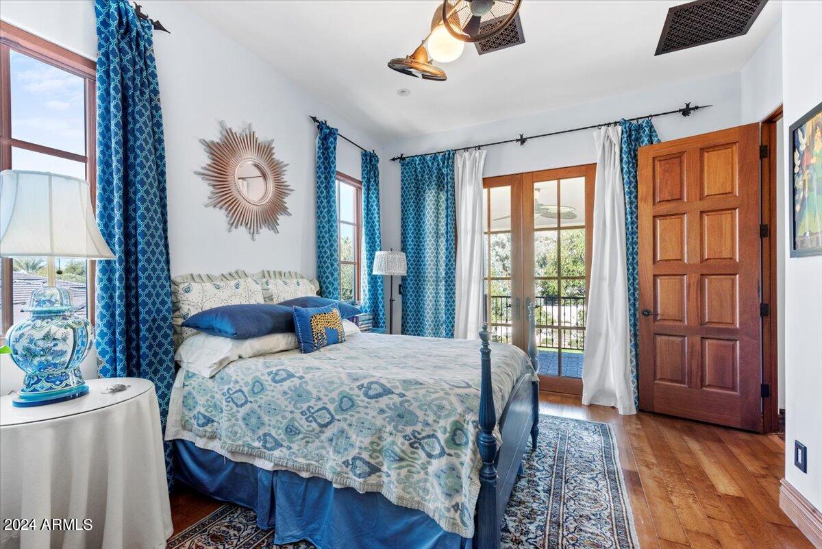 4417 N Camino Allenada