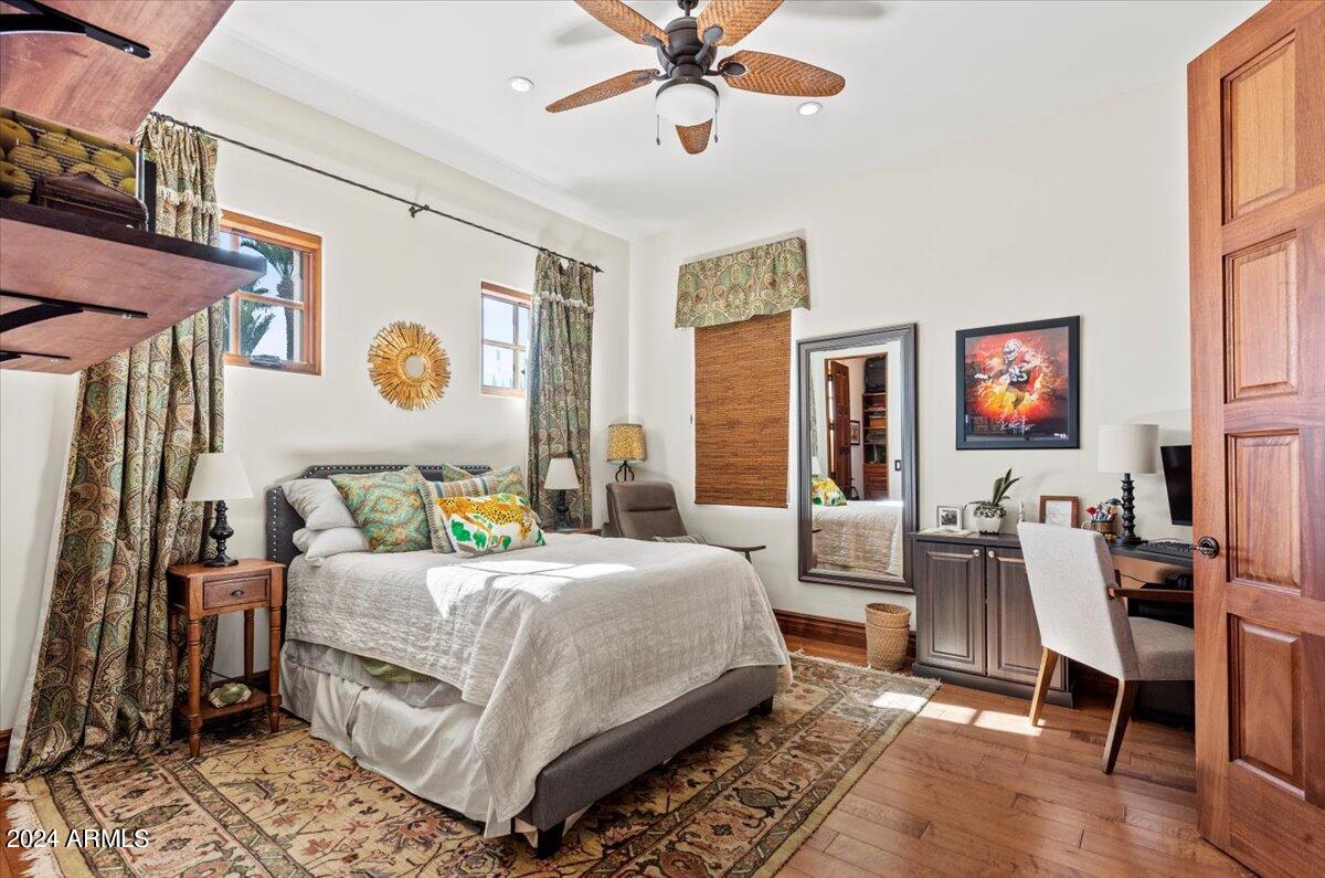 4417 N Camino Allenada