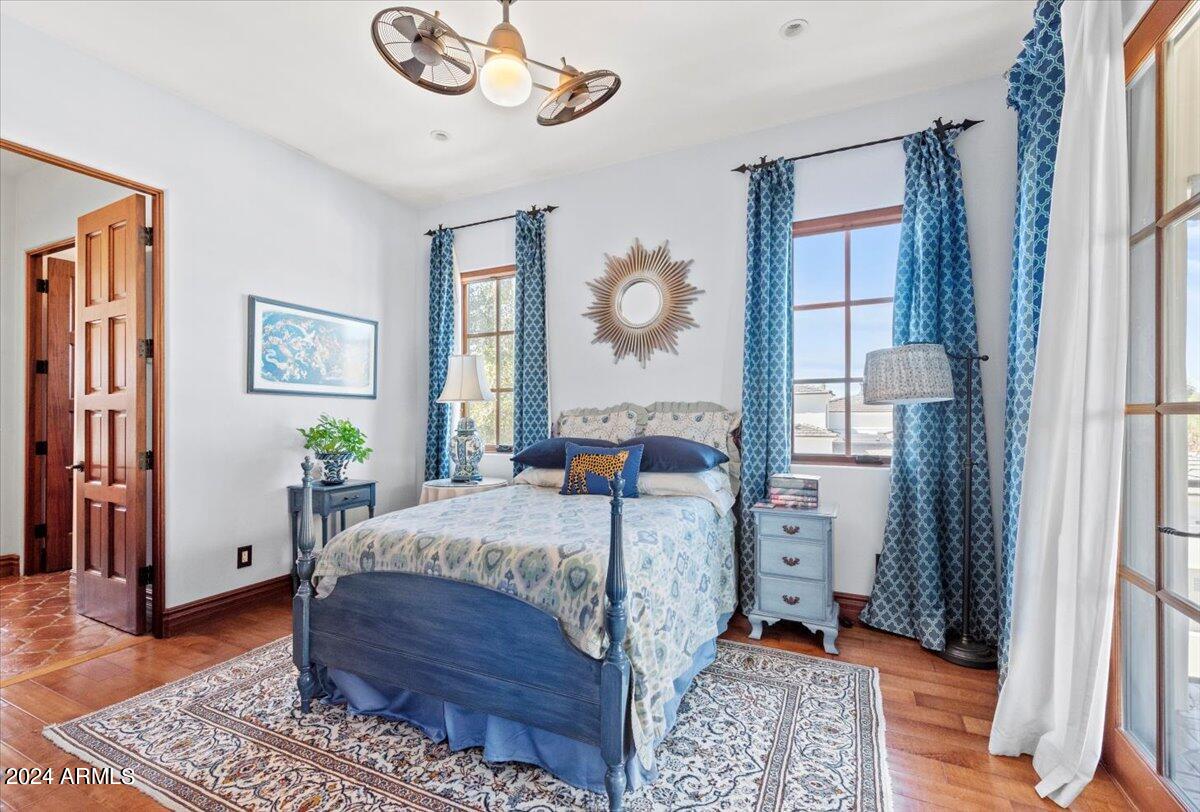 4417 N Camino Allenada