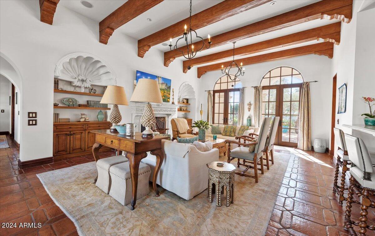 4417 N Camino Allenada