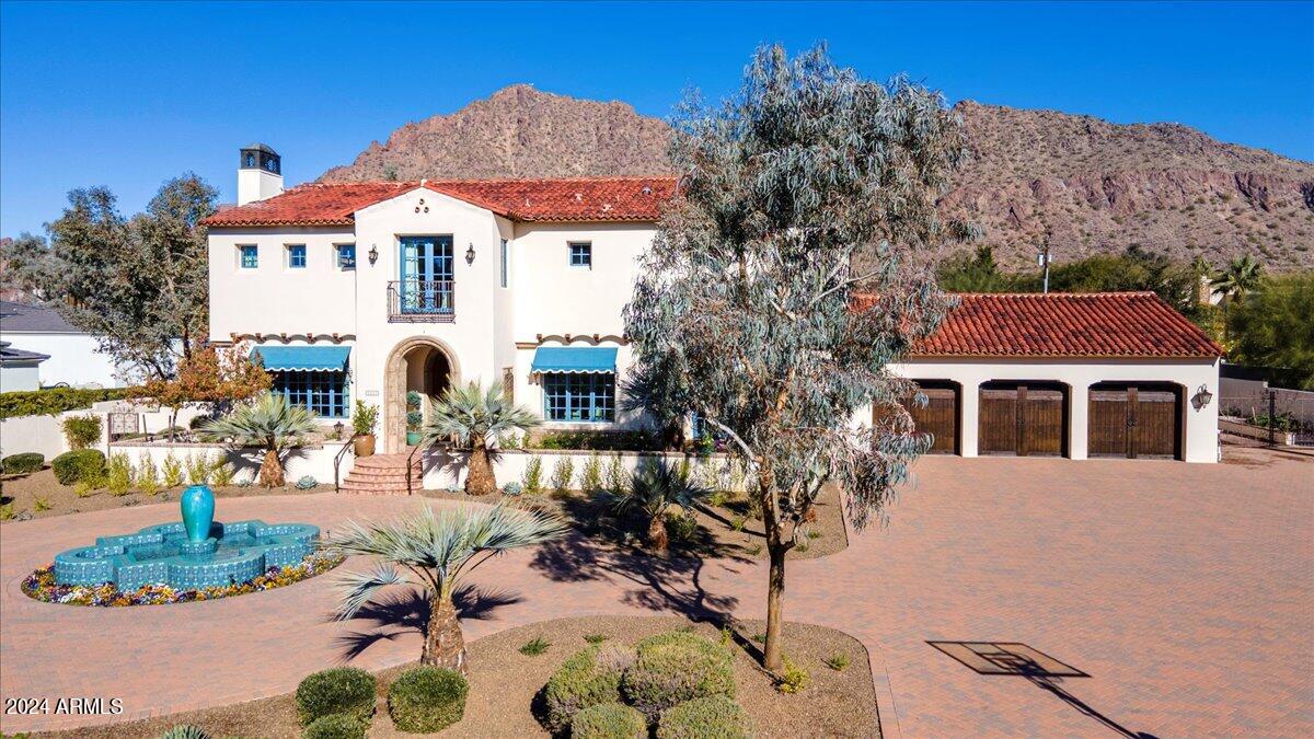 4417 N Camino Allenada