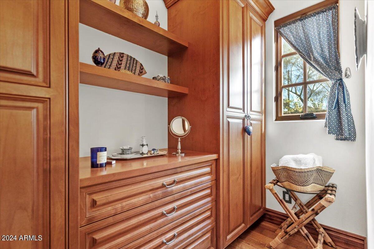 4417 N Camino Allenada
