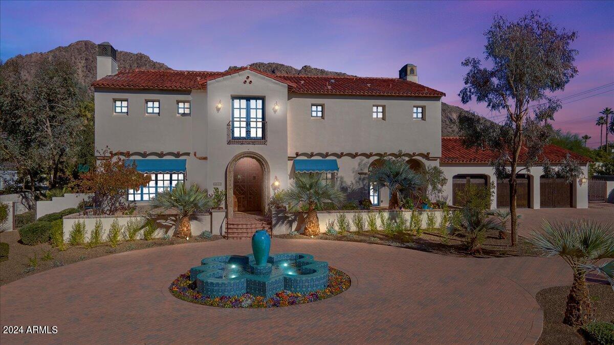 4417 N Camino Allenada